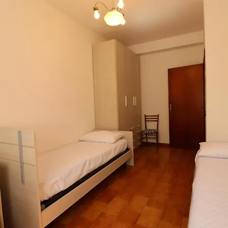 Pascoli - Affitti Brevi Italia Apartment *